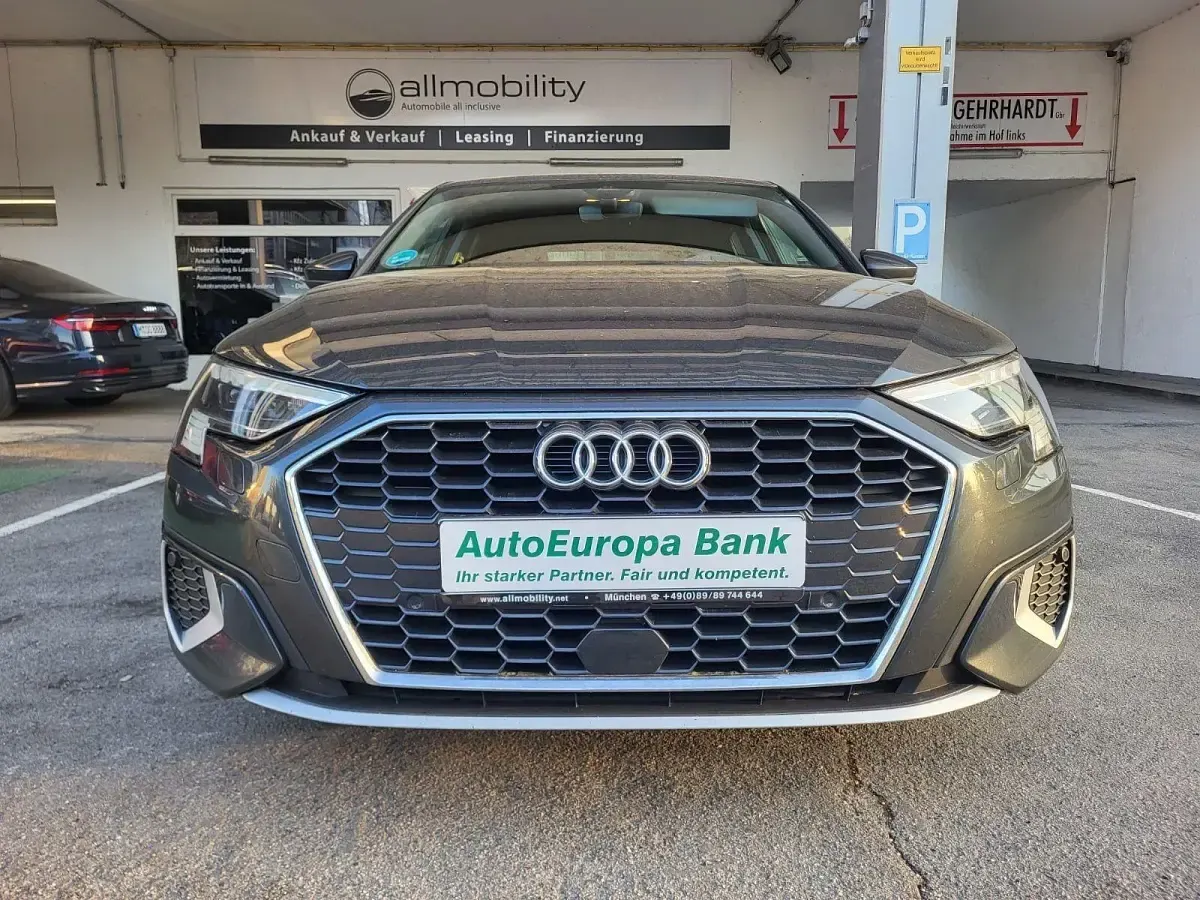 Gebraucht Audi A3 Advanced 150 PS (110 kW) 2022 Grau Limousine