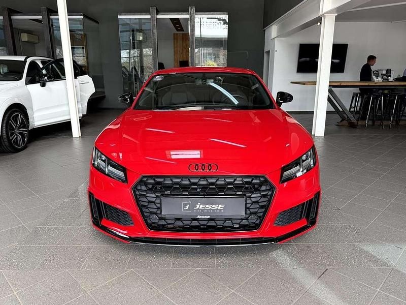 Gebraucht Audi TT Competition 197 PS (144 kW) 2020 Rot Coupé