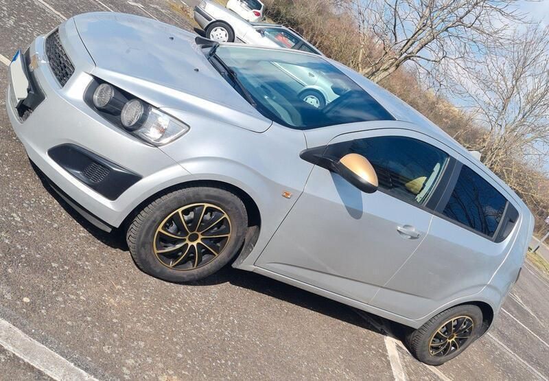 Silber Gebraucht 2013 Chevrolet Aveo LT Kleinwagen | 3.850 € (Fairer Preis) - Bild 1/4