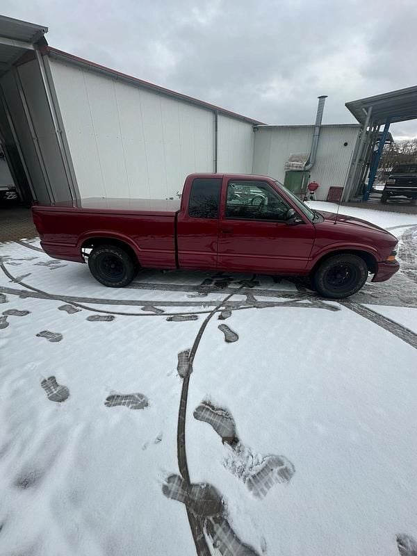 Gebraucht Chevrolet S10 197 PS (144 kW) 2000 Rot Pickup