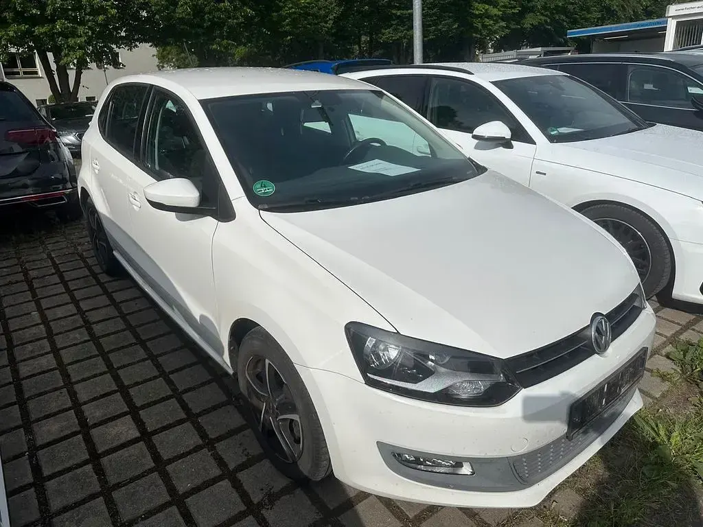 Gebraucht VW Polo 69 PS (50 kW) 2010 Weiß Kleinwagen