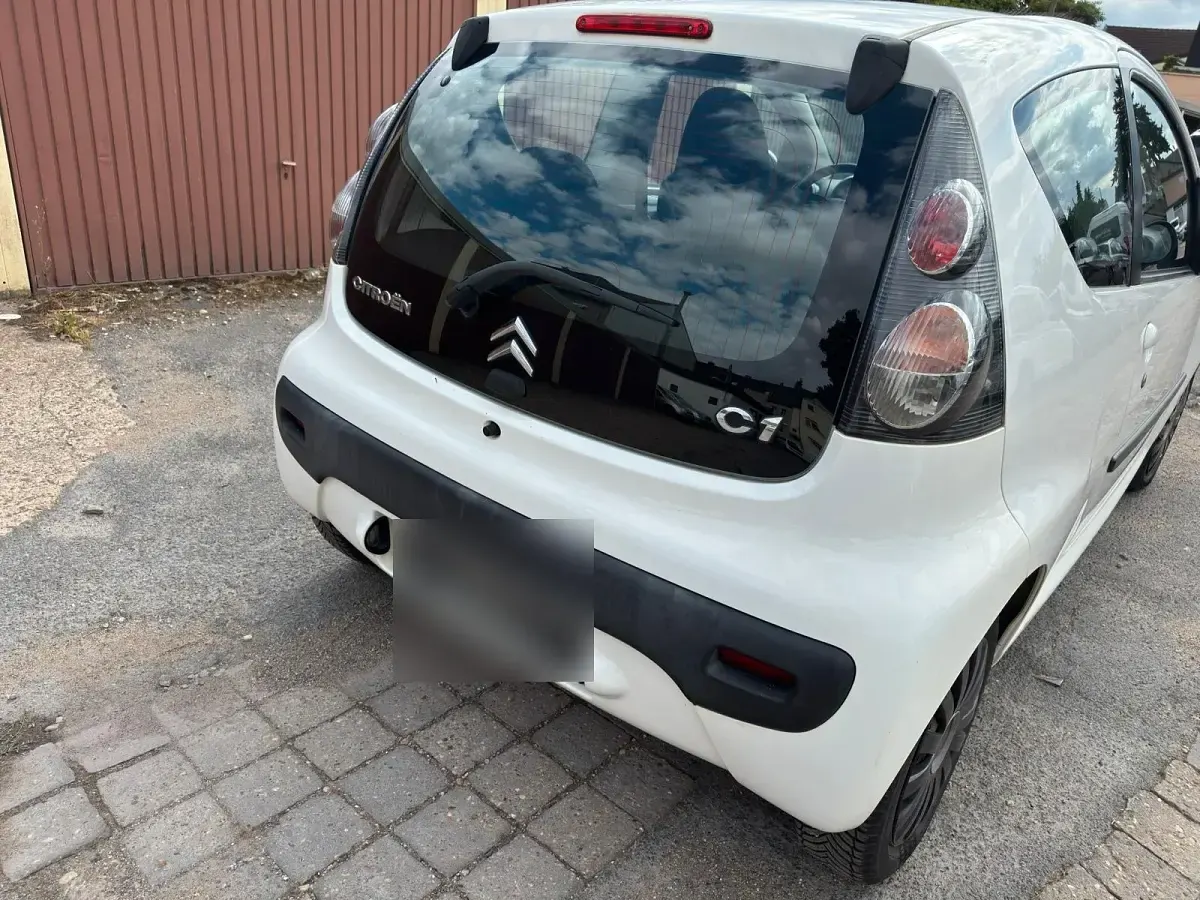 Gebraucht Citroën C1 67 PS (49 kW) 2011 Weiß Kleinwagen