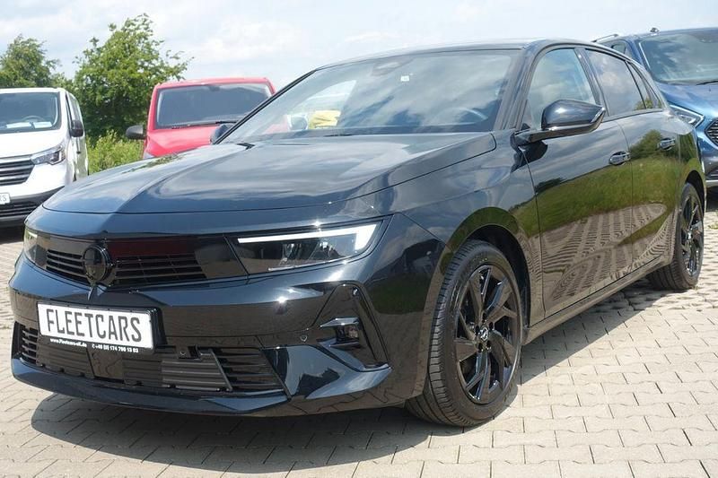 Schwarz Gebraucht 2022 Opel Astra GS Line Limousine | 21.940 € (Fairer Preis) - Bild 1/4