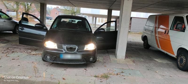 Schwarz Gebraucht 2006 Seat Ibiza Reference Kleinwagen | 450 € (Superpreis) - Bild 1/4