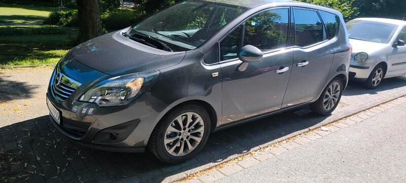 Braun Gebraucht 2011 Opel Meriva Innovation Van / Kleinbus | 4.199 € (Fairer Preis) - Bild 1/4