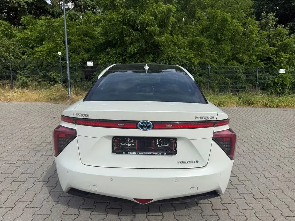 Gebraucht Toyota Mirai Executive 75 PS (55 kW) 2020 Weiß Limousine