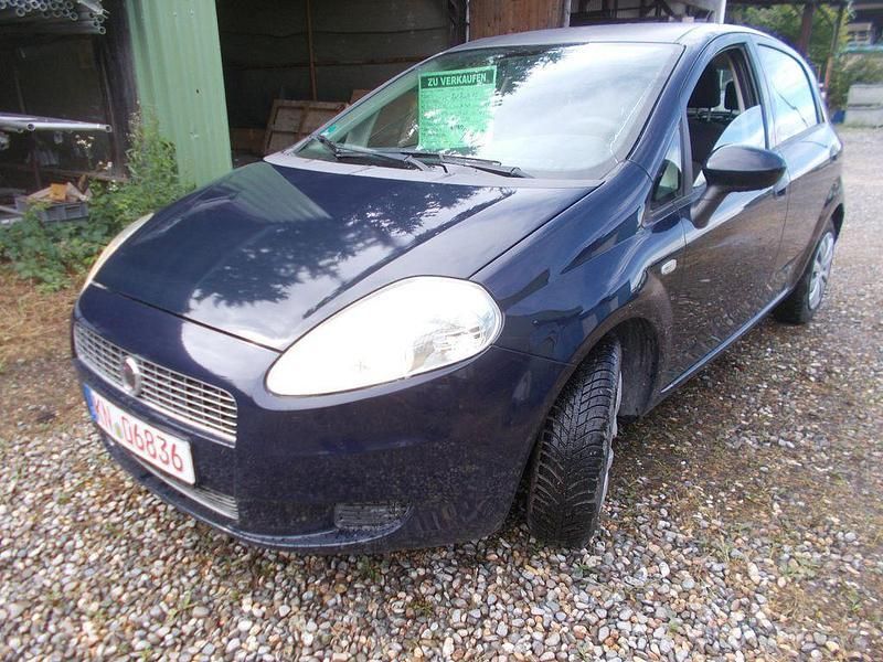 Blau Gebraucht 2009 Fiat Punto Active Kleinwagen | 2.200 € (Fairer Preis) - Bild 1/4