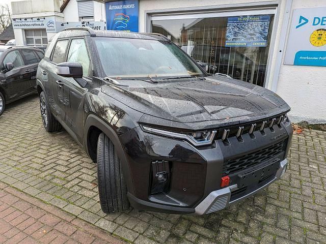 Space black Gebraucht 2024 Ssangyong Torres SUV | 29.980 € - Bild 1/4