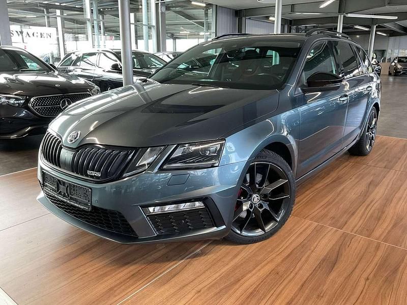 Grau Gebraucht 2018 Skoda Octavia RS Kombi | 17.980 € (Fairer Preis) - Bild 1/4