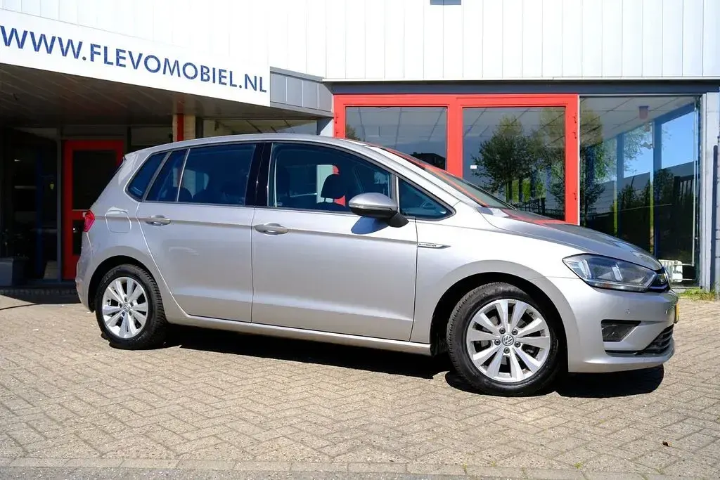 Gebraucht VW Golf Sportsvan 116 PS (85 kW) 2017 Grau Van / Kleinbus