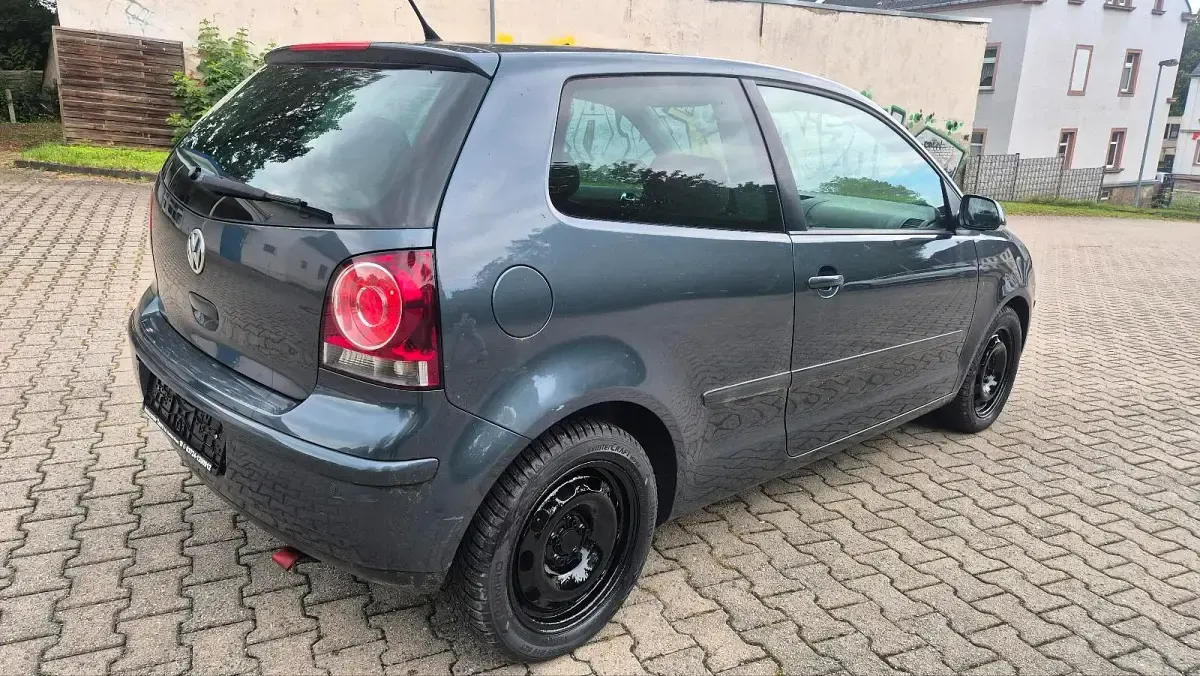 Gebraucht VW Polo 60 PS (44 kW) 2009 Grau Kleinwagen