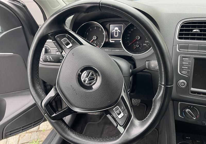 Usata VW Polo 75 CV (55 kW) 2017 Grigio Utilitaria