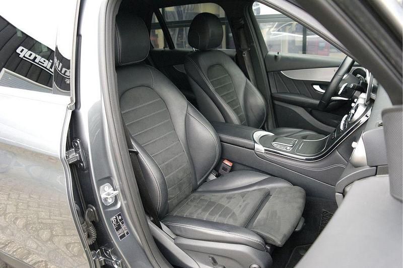 Gebraucht Mercedes GLC200 Premium 199 PS (146 kW) 2020 Grau SUV