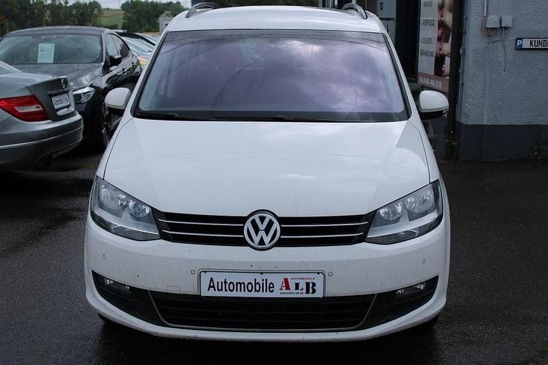 Gebraucht VW Sharan Comfortline 140 PS (102 kW) 2011 Weiß Van / Kleinbus