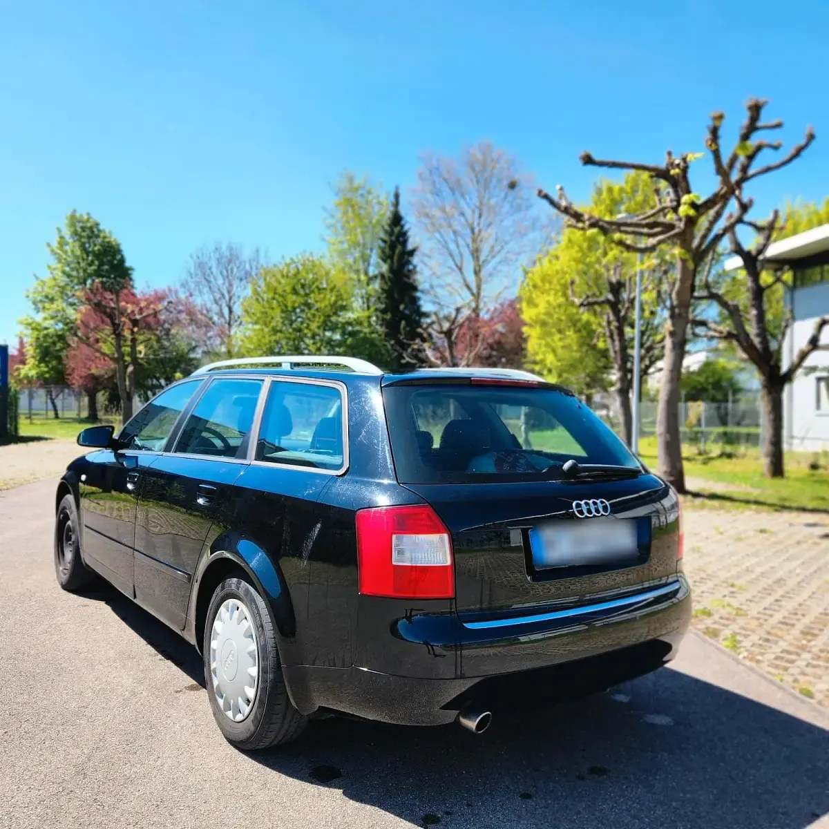 Usado Audi A4 101 HP (74 kW) 2003 Preto Carrinha