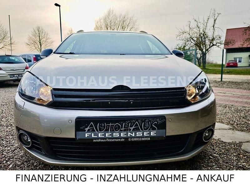 Gebraucht VW Golf VI Match 122 PS (89 kW) 2013 Silber Kleinwagen