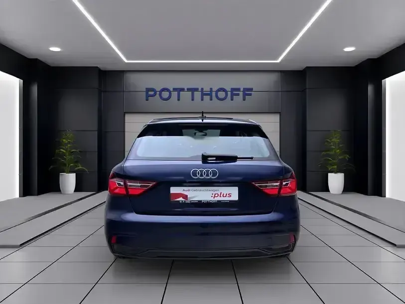 Gebraucht Audi A1 Sportback Advanced 116 PS (85 kW) 2025 Navarrablau metallic Kleinwagen