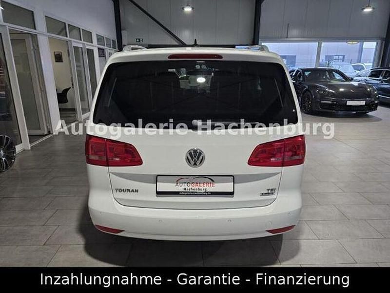 Gebraucht VW Touran Cup 135 PS (99 kW) 2015 Pure white Van / Kleinbus