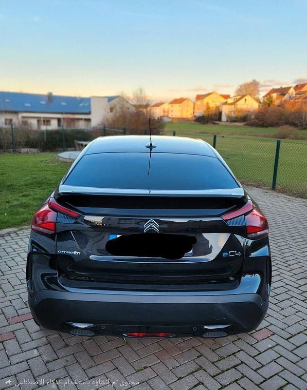 Gebraucht Citroën e-C4 Shine 100 kW (136 PS) 2022 Schwarz Coupé