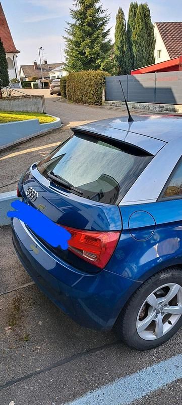 Gebraucht Audi A1 S-Line 122 PS (89 kW) 2014 Blau Kleinwagen