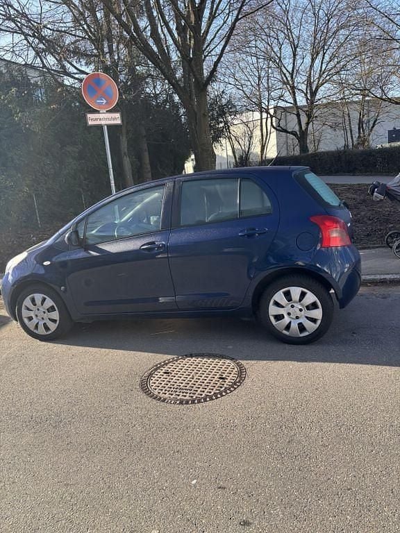 Gebraucht Toyota Yaris 87 PS (63 kW) 2007 Blau Kleinwagen