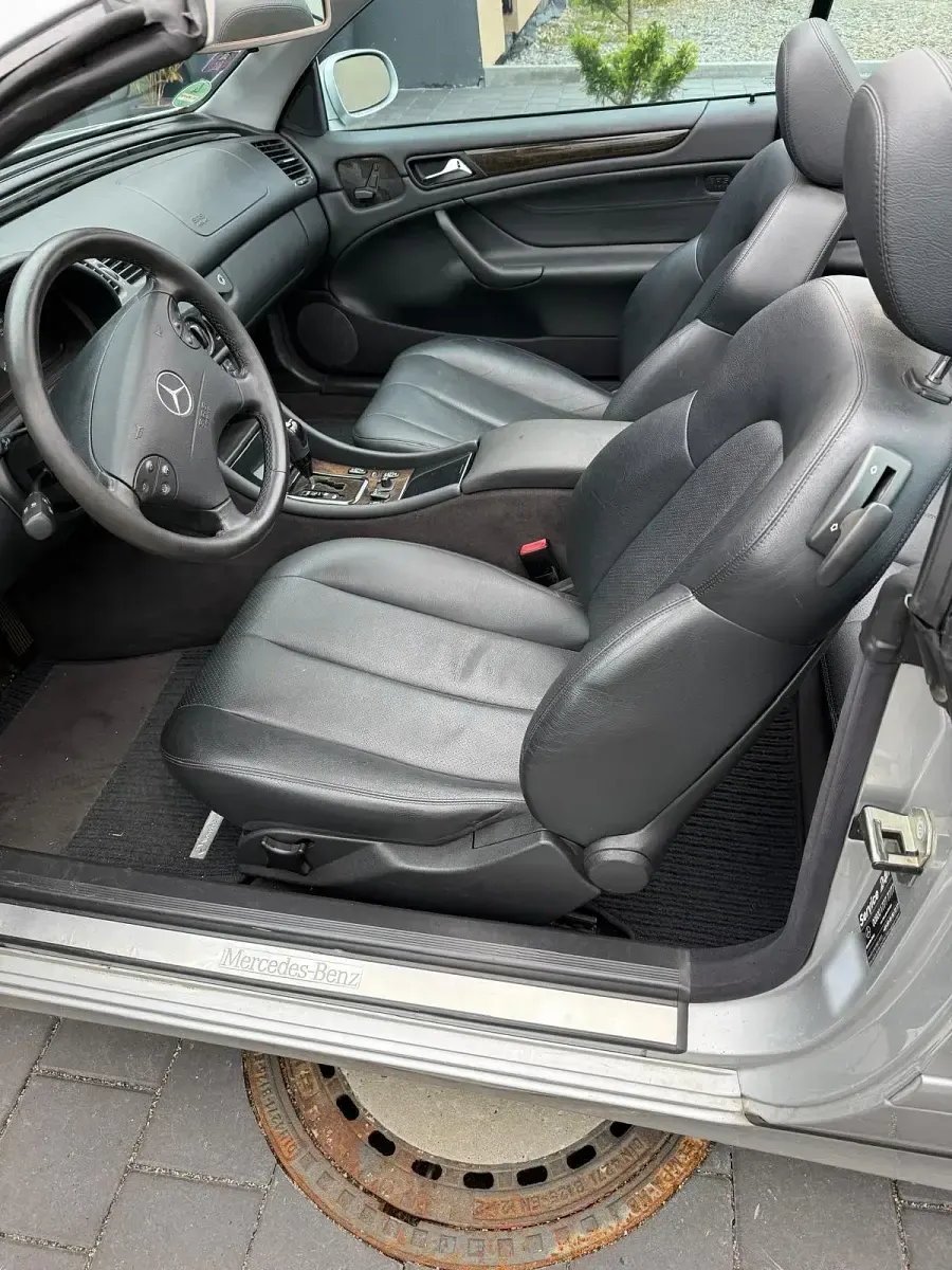 Gebraucht Mercedes CLK200 163 PS (119 kW) 2002 Silber Cabrio