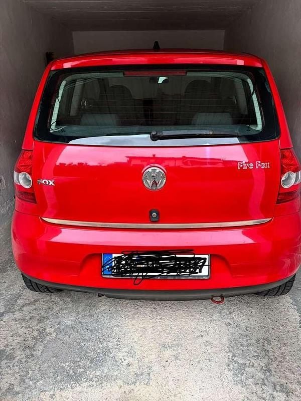 Gebraucht VW Fox 54 PS (39 kW) 2008 Rot Kleinwagen