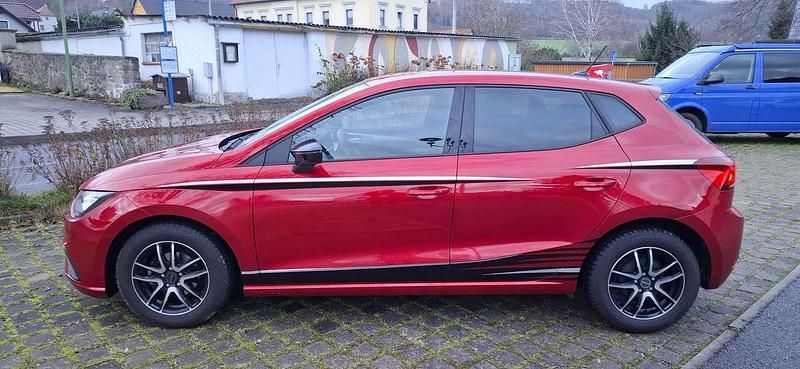 Gebraucht Seat Ibiza 95 PS (69 kW) 2022 Rot Limousine