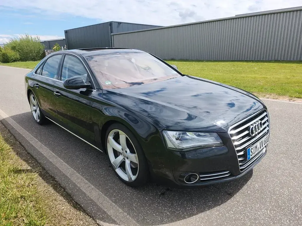 Gebraucht Audi A8 Ambiente 250 PS (183 kW) 2013 Schwarz Limousine