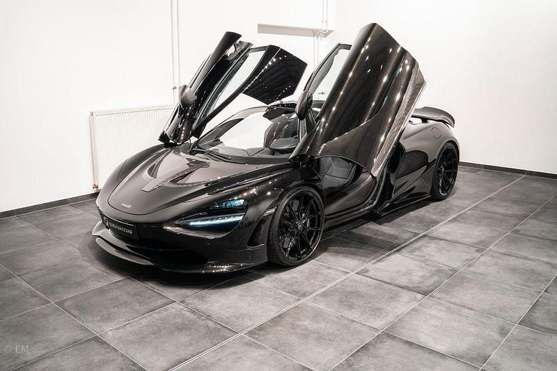 Gebraucht McLaren 750S 751 PS (552 kW) 2025 Onyx black Coupé