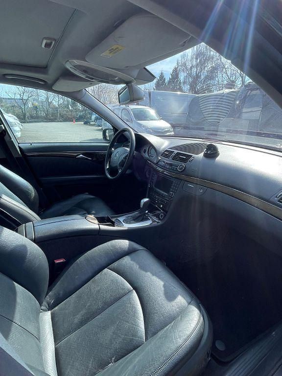 Gebraucht Mercedes E320 224 PS (164 kW) 2002 Schwarz Limousine