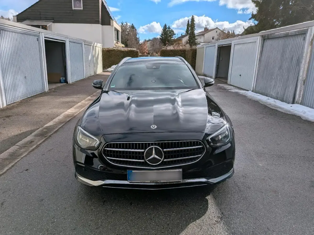 Gebraucht Mercedes E200 160 PS (117 kW) 2020 Schwarz Kombi