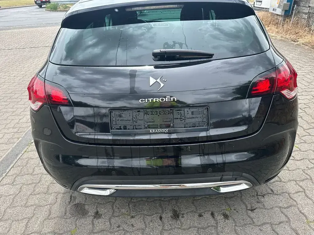 Gebraucht Citroën DS4 So Chic 163 PS (119 kW) 2015 Schwarz Kleinwagen