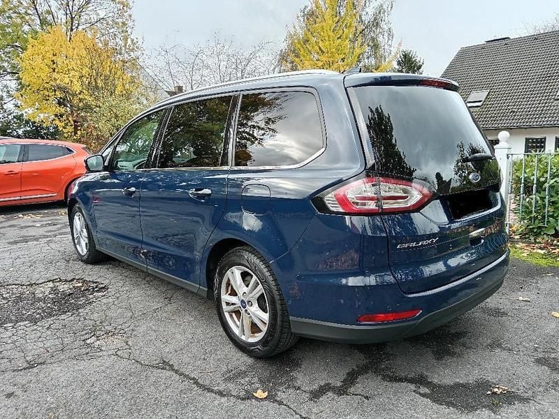 Gebraucht Ford Galaxy Titanium 190 PS (139 kW) 2022 Blau Van / Kleinbus