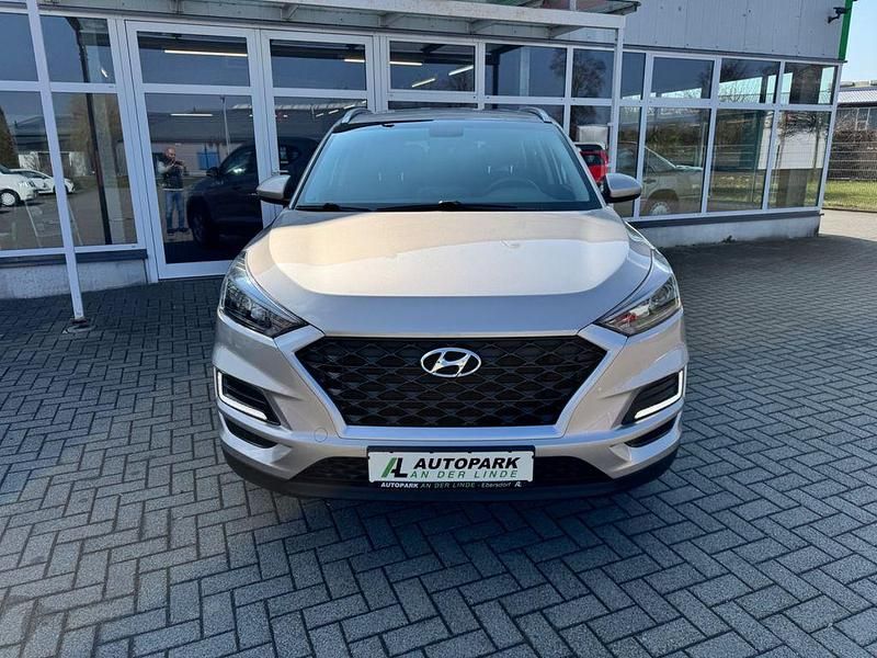 Gebraucht Hyundai Tucson Trend 132 PS (97 kW) 2019 Beige SUV