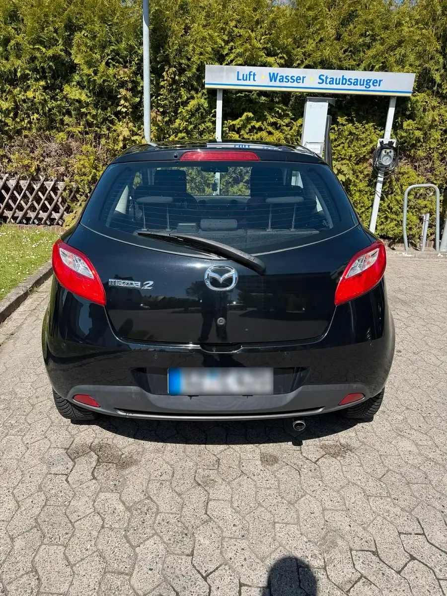 Usata Mazda 2 75 CV (55 kW) 2010 Nero Utilitaria