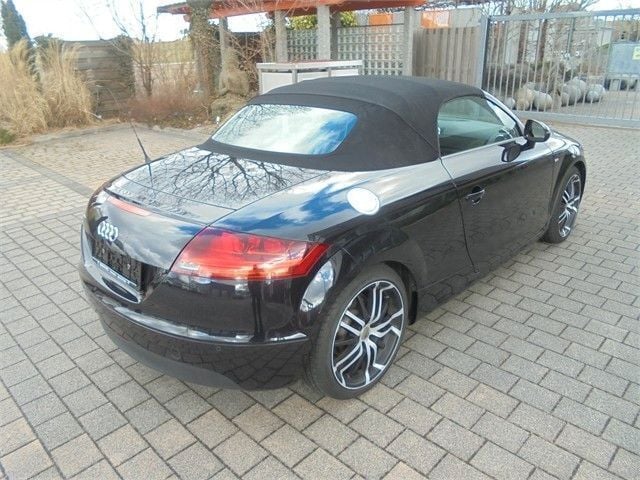 Gebraucht Audi TT S-Line 160 PS (117 kW) 2010 Schwarz metallic Cabrio