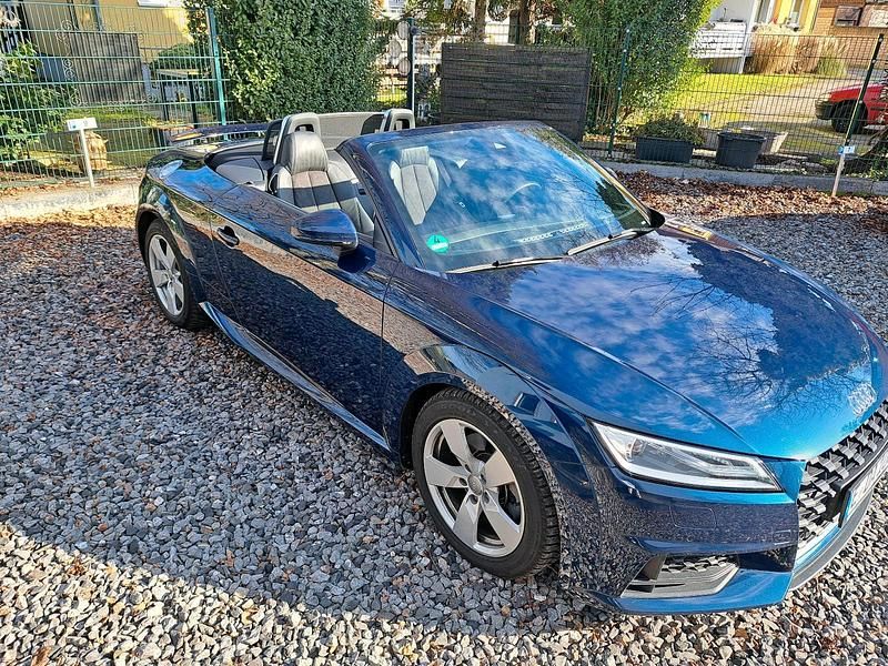 Gebraucht Audi TT Roadster 197 PS (144 kW) 2019 Blau Cabrio