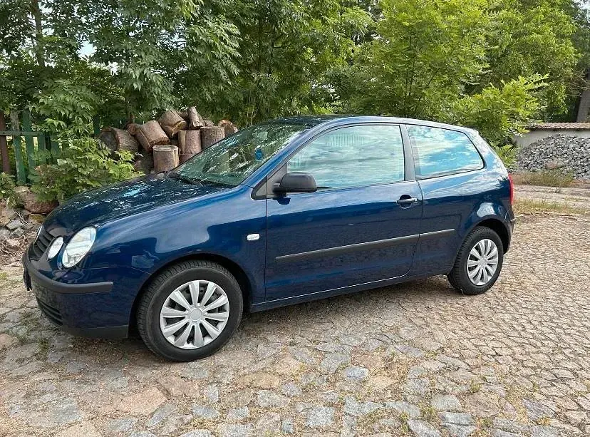 Gebraucht VW Polo 56 PS (41 kW) 2003 Blau Kleinwagen