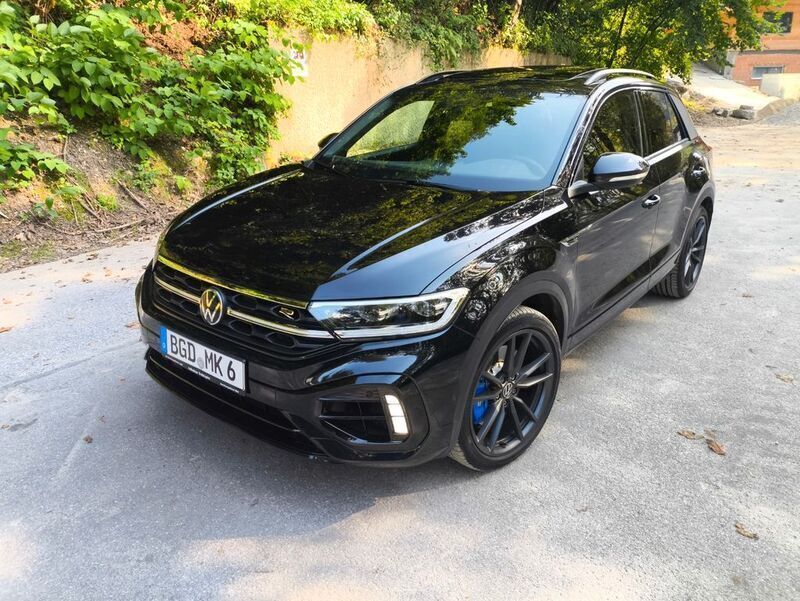 Schwarz Gebraucht 2023 VW T-Roc R SUV | 40.999 € (Teuer) - Bild 1/4