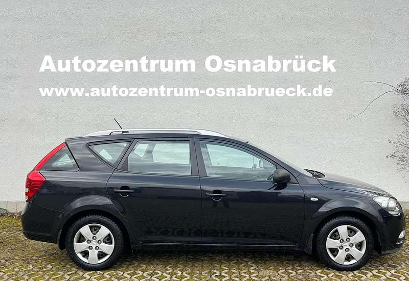 Gebraucht Kia Ceed Sportswagon 105 PS (77 kW) 2011 Schwarz Kombi