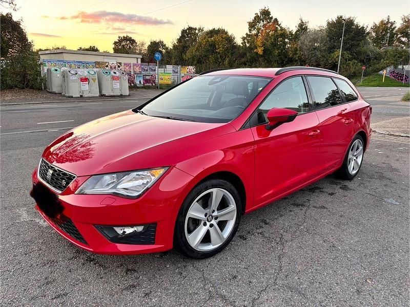 Rot Gebraucht 2016 Seat Leon ST FR Kombi | 10.900 € (Fairer Preis) - Bild 1/4