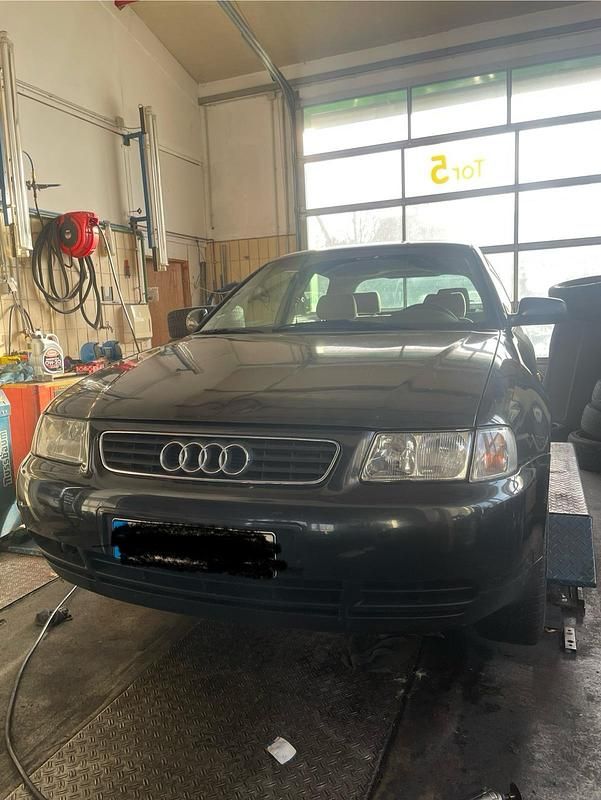 Schwarz Gebraucht 1997 Audi A3 Kleinwagen | 2.200 € (Fairer Preis) - Bild 1/4