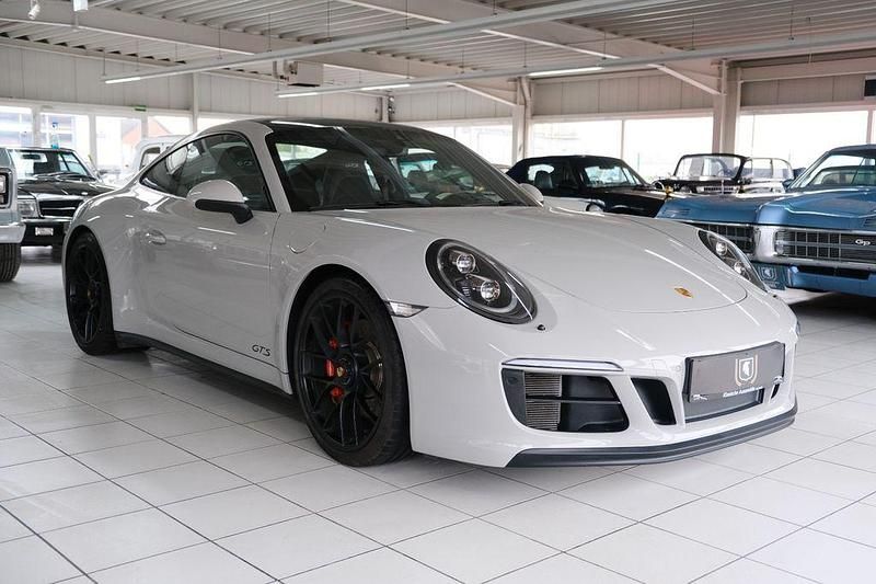 Grau Gebraucht 2019 Porsche 991 Coupé | 125.700 € (Guter Preis) - Bild 1/4