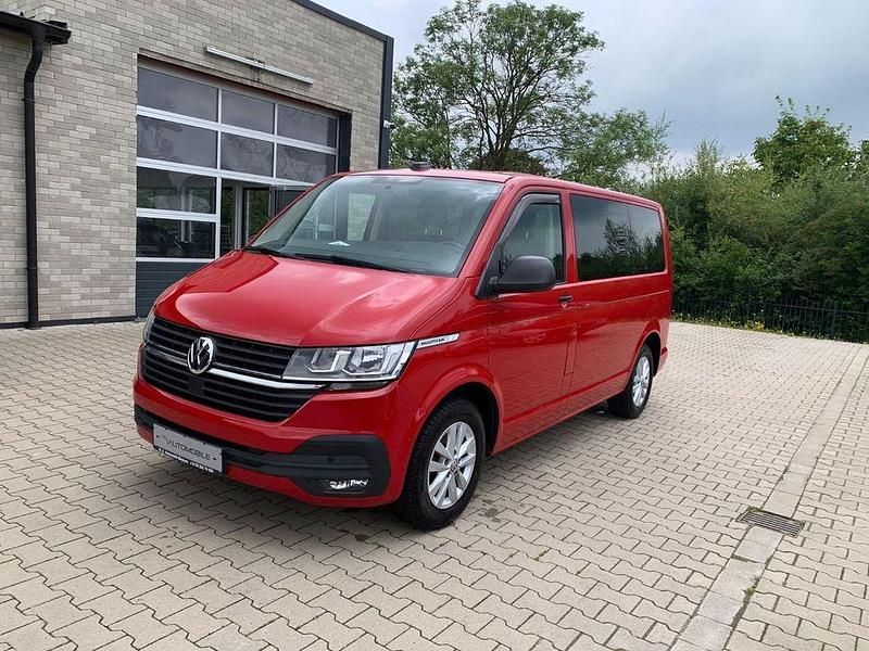 Kirschrot Gebraucht 2020 VW T6.1 Family Van | 27.950 € (Teuer) - Bild 1/4