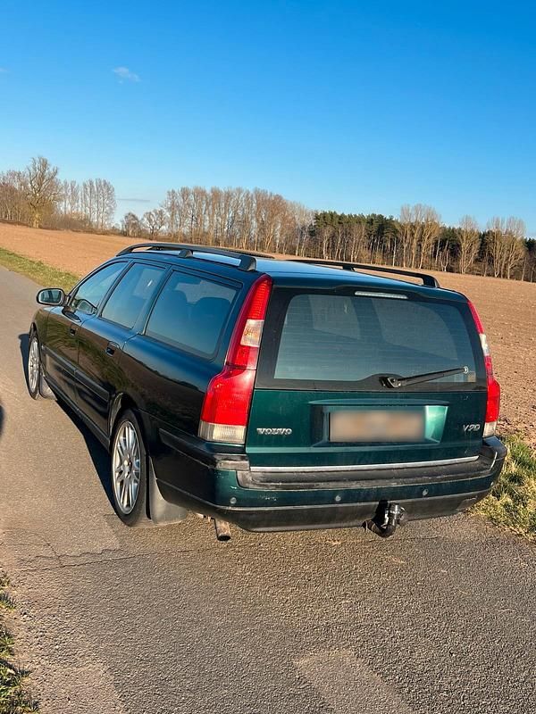 Gebraucht Volvo V70 163 PS (119 kW) 2003 Grün Kombi