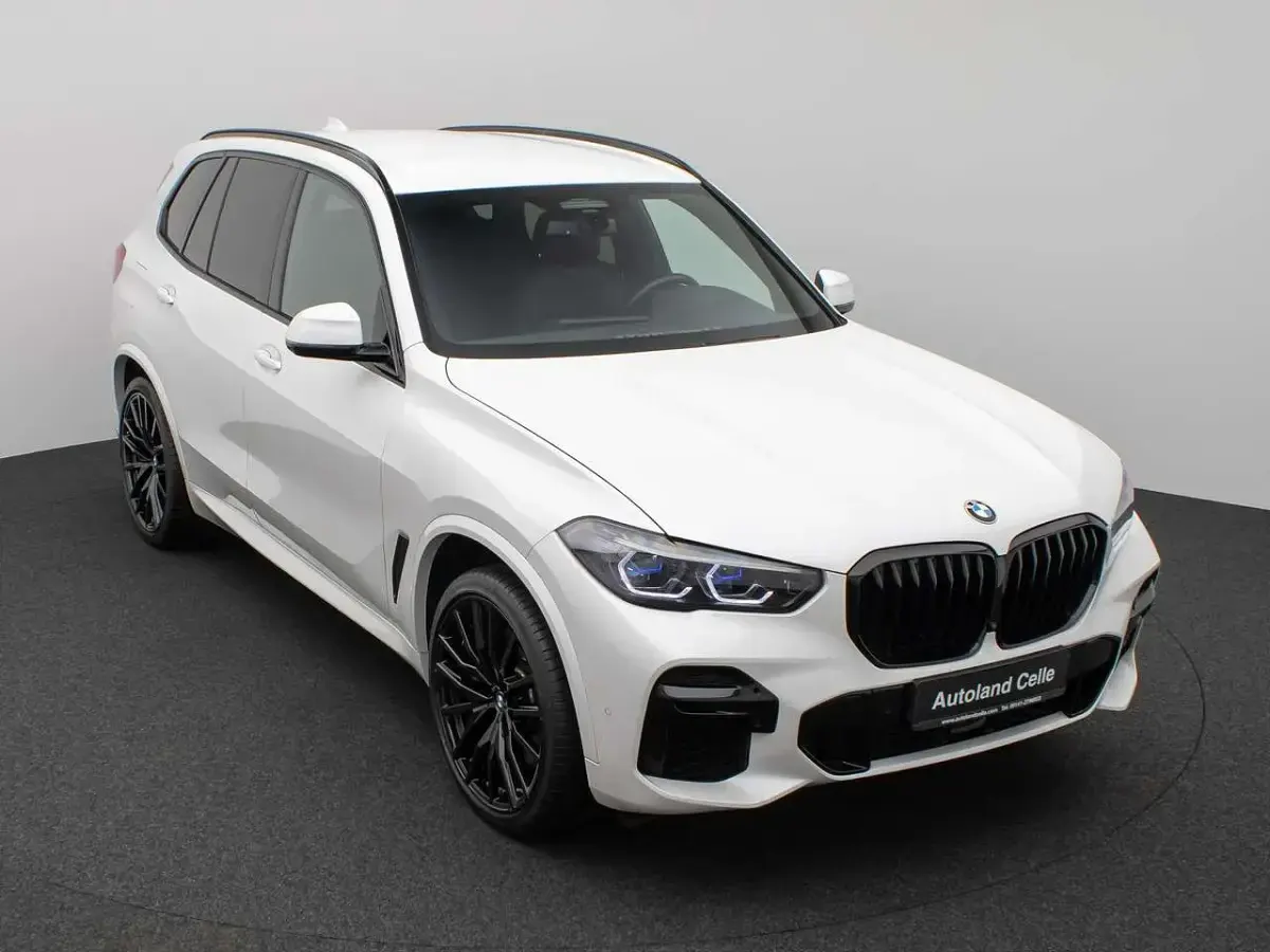 Gebraucht BMW X5 M 530 PS (389 kW) 2023 Mineralweiã  a96 SUV