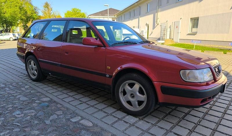 Rot Gebraucht 1992 Audi 100 Kombi | 9.999 € - Bild 1/4