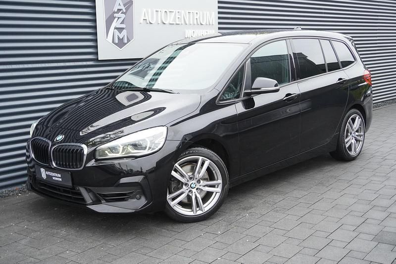 Schwarz ii Gebraucht 2018 BMW 220 Gran Tourer Advantage Van / Kleinbus | 18.990 € (Fairer Preis) - Bild 1/4