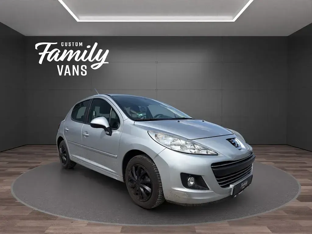 Gebraucht Peugeot 207 Premium 120 PS (88 kW) 2010 Grau Limousine